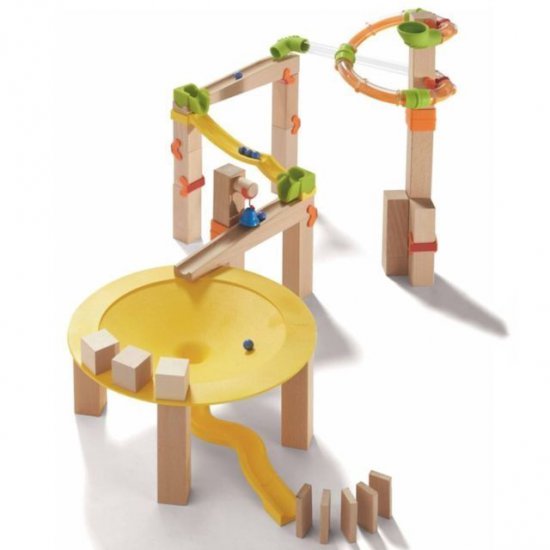Дървена детска писта с топчета и жълта фуния, Развиваща система за детска игра