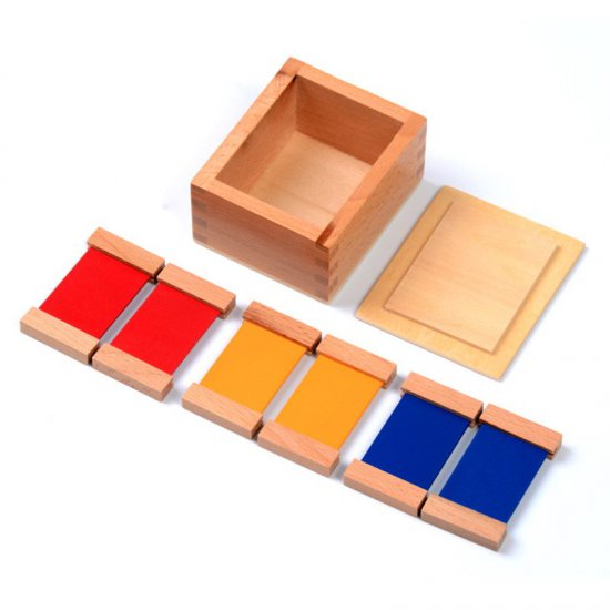 Цветна кутия номер 1 - Монтесори материали