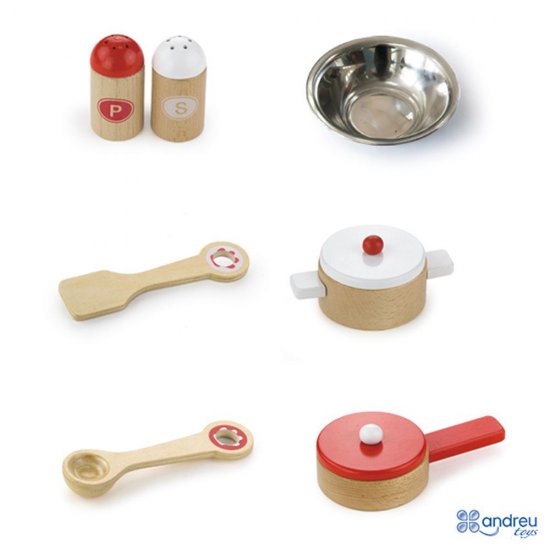 Малка дървена червена кухня с аксесоари - мече