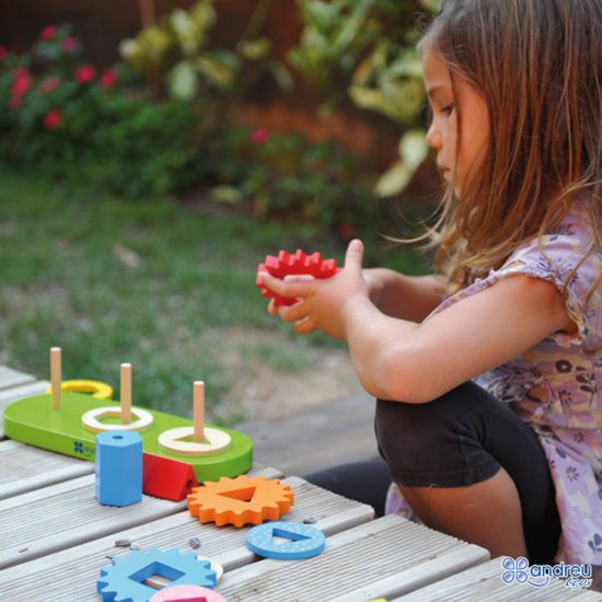 Дървена низанка - форми със зъбни колела