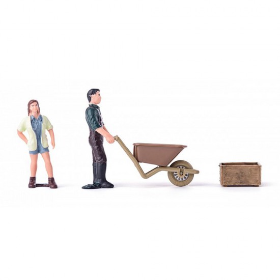 Дървена ферма за игра с фигури на животни и хора