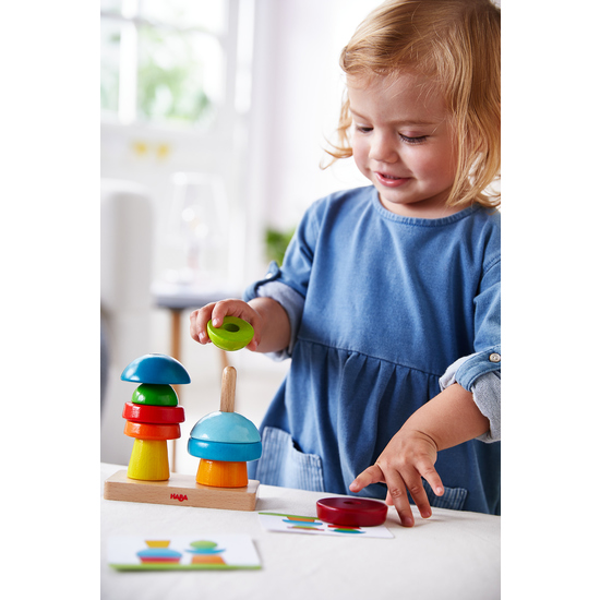 Дървена низанка, Цветове и форми